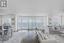 2190 Lakeshore Road Unit# 605, Burlington, ON  - Indoor Photo Showing Living Room 