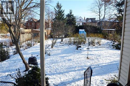 Completely fenced in - 25 Fairmount Avenue, Hamilton, ON - Outdoor