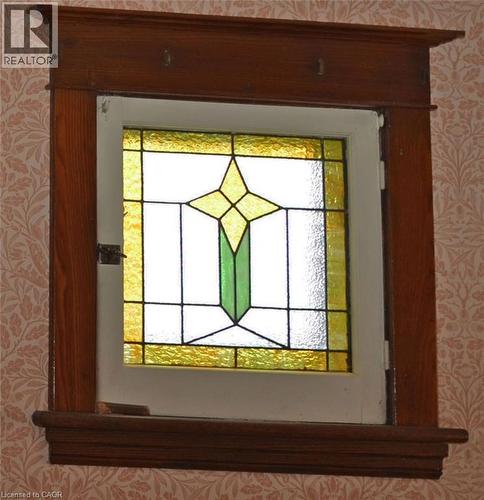 2 Stained glass windows - 25 Fairmount Avenue, Hamilton, ON - Indoor Photo Showing Other Room