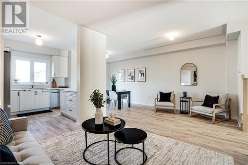 26 Bentgrass Drive, Welland, ON - Indoor Photo Showing Living Room
