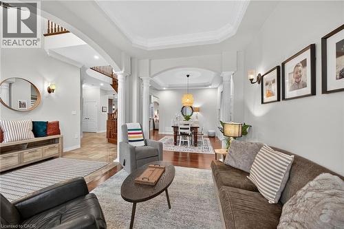 248 Cloverleaf Drive, Ancaster, ON - Indoor Photo Showing Living Room