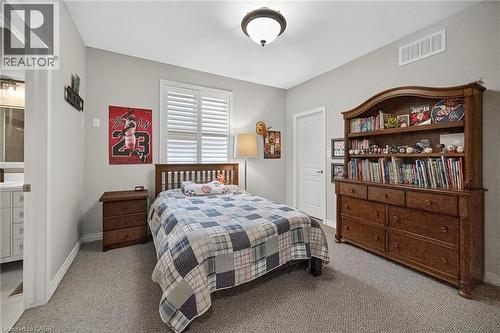 248 Cloverleaf Drive, Ancaster, ON - Indoor Photo Showing Bedroom