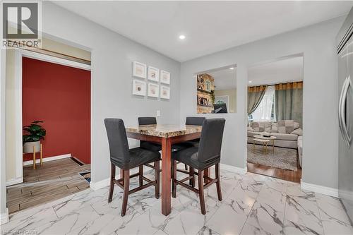 18 Riverdale Drive, Hamilton, ON - Indoor Photo Showing Dining Room