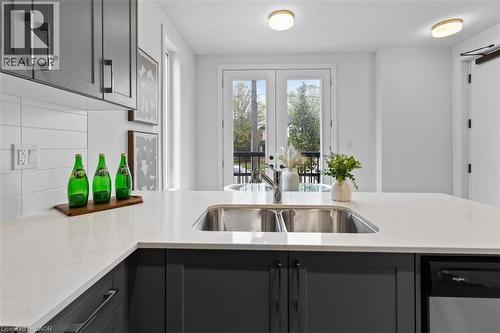 99 Roger Street Unit# 45, Waterloo, ON - Indoor Photo Showing Kitchen With Double Sink