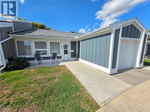 69 GATES Lane  Hamilton, ON L9B 1T8