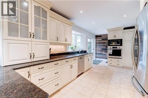4391 Lakeshore Road, Burlington, ON - Indoor Photo Showing Kitchen