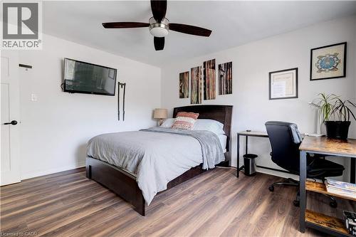 4391 Lakeshore Road, Burlington, ON - Indoor Photo Showing Bedroom