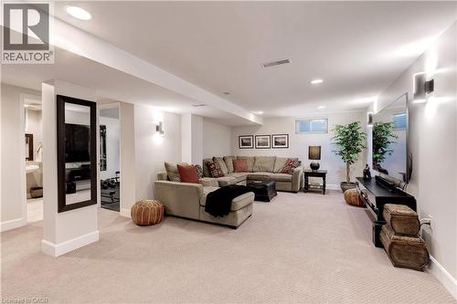 4391 Lakeshore Road, Burlington, ON - Indoor