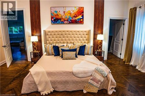 2019 Dundas Street, Burlington, ON - Indoor Photo Showing Bedroom