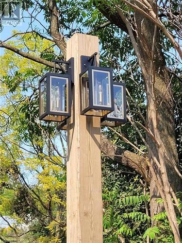 2019 Dundas Street, Burlington, ON - Outdoor