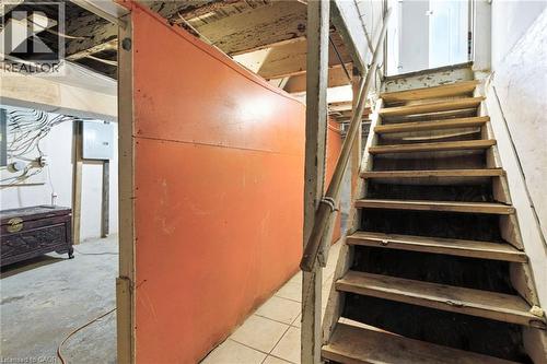 44 Holton Avenue N, Hamilton, ON - Indoor Photo Showing Other Room