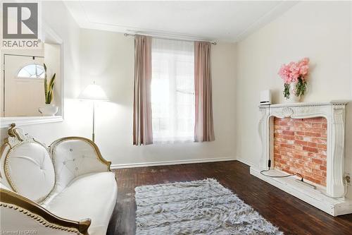 44 Holton Avenue N, Hamilton, ON - Indoor Photo Showing Other Room