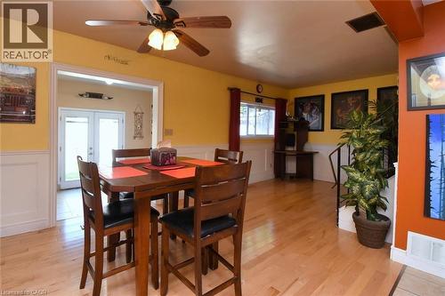 53 Seventh Avenue, Brantford, ON - Indoor Photo Showing Dining Room