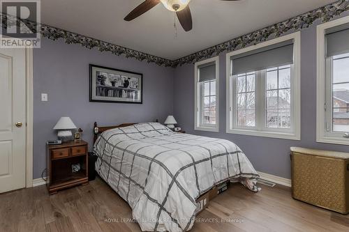 606 Williamson Court, Burlington, ON - Indoor Photo Showing Bedroom
