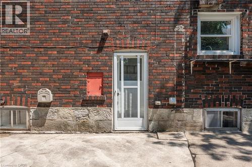 Side Door Entry into In-Law Suite - 272 Stinson Crescent, Hamilton, ON - Outdoor