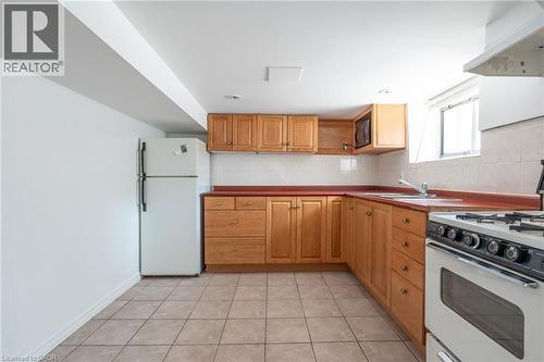 272 Stinson Crescent, Hamilton, ON - Indoor Photo Showing Kitchen