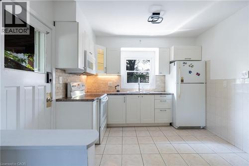 272 Stinson Crescent, Hamilton, ON - Indoor Photo Showing Kitchen