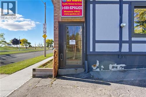 Exterior view of brick siding - 1036 Upper Wentworth Street, Hamilton, ON 