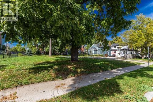 1331 Elgin Street, Burlington, ON 