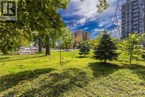 1331 Elgin Street, Burlington, ON 