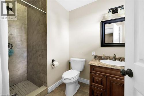 757 4Th Line, Caledonia, ON - Indoor Photo Showing Bathroom