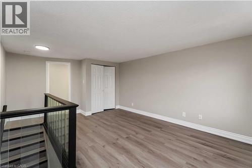 187 Barton Street W, Hamilton, ON - Indoor Photo Showing Other Room