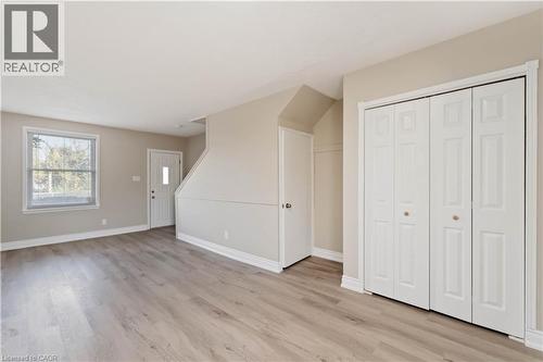 187 Barton Street W, Hamilton, ON - Indoor Photo Showing Other Room