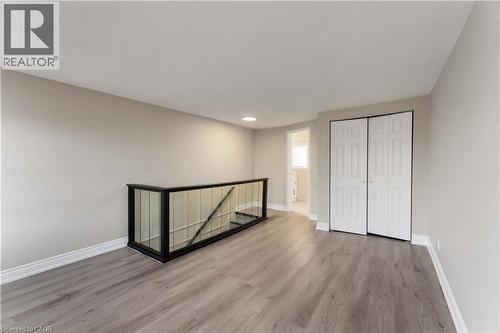 187 Barton Street W, Hamilton, ON - Indoor Photo Showing Other Room