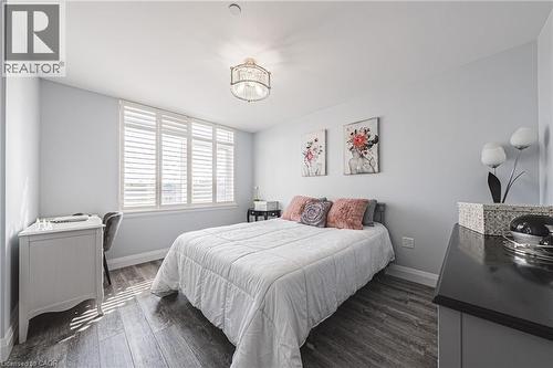 1 Redfern Avenue Unit# 317, Hamilton, ON - Indoor Photo Showing Bedroom