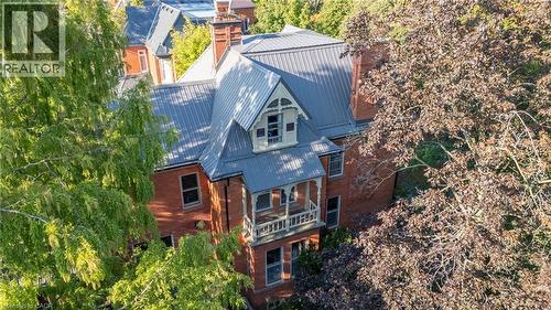 105 VANSITTART Avenue  Woodstock, ON N4S 6E5