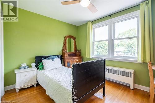 458 Elwood Road, Burlington, ON - Indoor Photo Showing Bedroom