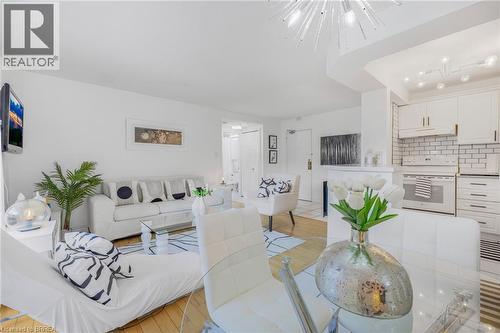 640 GREY Street Unit# 206  Brantford, ON N3S 4Y3