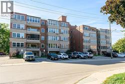 9 GRANT Boulevard Unit# 107  Dundas, ON L9H 4L5