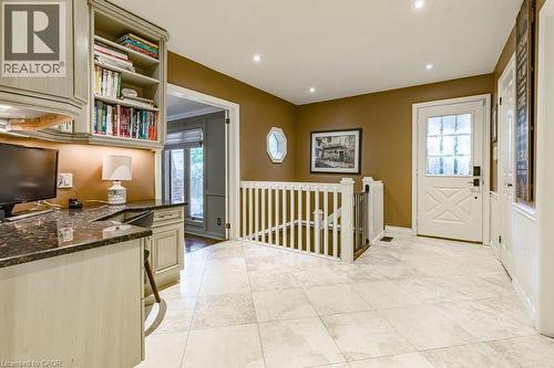 225 Shoreacres Road, Burlington, ON - Indoor Photo Showing Other Room
