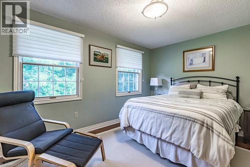 225 Shoreacres Road, Burlington, ON - Indoor Photo Showing Bedroom