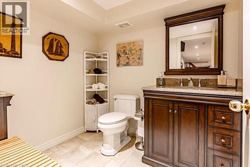 225 Shoreacres Road, Burlington, ON - Indoor Photo Showing Bathroom