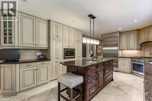 225 Shoreacres Road, Burlington, ON - Indoor Photo Showing Kitchen With Stainless Steel Kitchen With Upgraded Kitchen