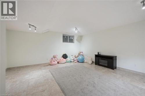 122 Grand River Boulevard, Kitchener, ON - Indoor