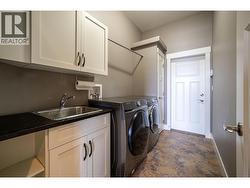 Laundry room main level - 
