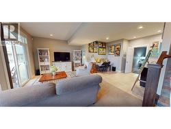 Basement family room - 