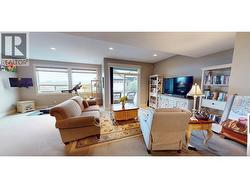 Basement family room - 