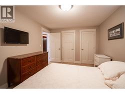 bedroom in the suite - 