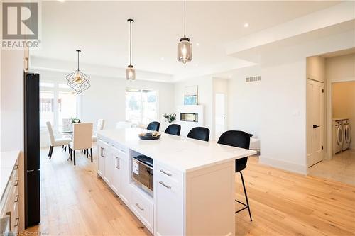 19 Oakley Drive, Niagara-On-The-Lake, ON - Indoor Photo Showing Kitchen With Upgraded Kitchen