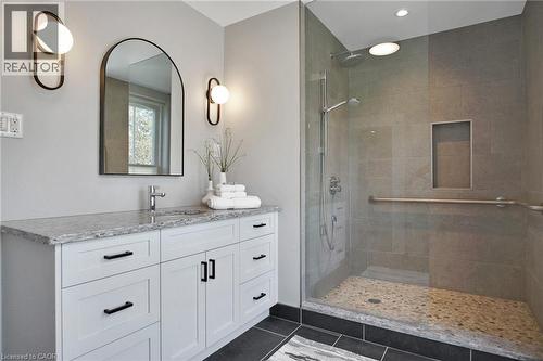 78 William Street W, Waterloo, ON - Indoor Photo Showing Bathroom