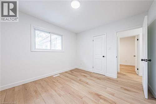 224 West 16Th Street, Hamilton, ON - Indoor Photo Showing Other Room