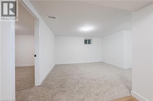 224 West 16Th Street, Hamilton, ON - Indoor Photo Showing Other Room