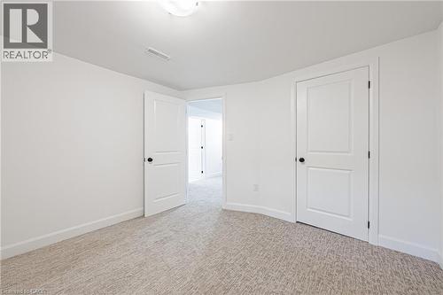 224 West 16Th Street, Hamilton, ON - Indoor Photo Showing Other Room