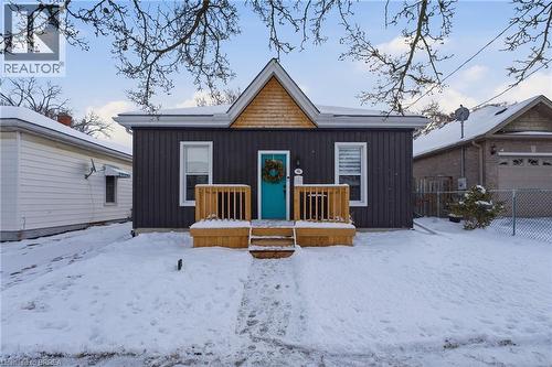 92 WALNUT Street  Brantford, ON N3T 1H4