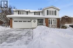 457 STILLMEADOW Circle  Waterloo, ON N2L 5M1
