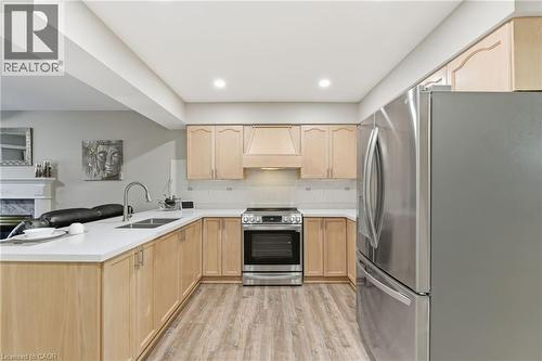 13 Colonial Crescent, Grimsby, ON - Indoor Photo Showing Kitchen With Double Sink